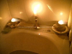 orgoniti naturali bathroom ambient Some candles, orgonite beeswax instead a gum duck, wait a while and then enjoy your orgonic bath. Orgoniti naturali bagno orgonico.
