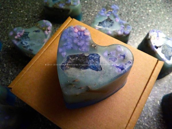 Orgonite Art Heart Blue Sodalit