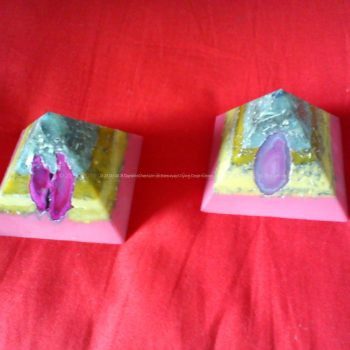 Orgonite pyramid 9 cm twins