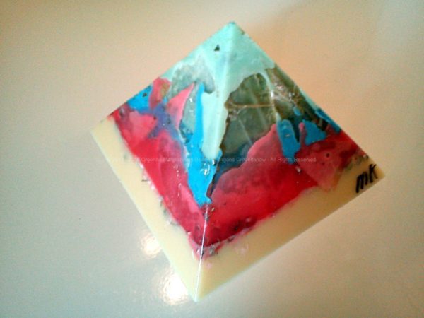 Orgonite pyramid 12 excellence 08, 12 cm pyramid, with beeswax, minerals, crystals and metals.
