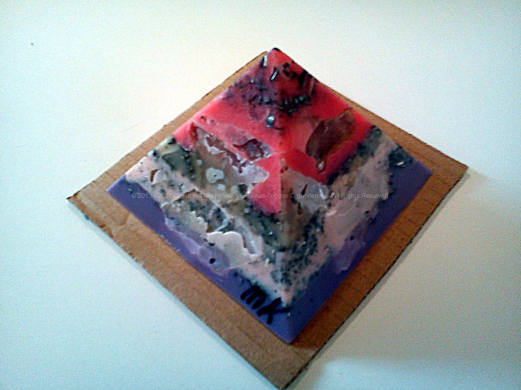 Orgonite Pyramid 12 Excellence 11