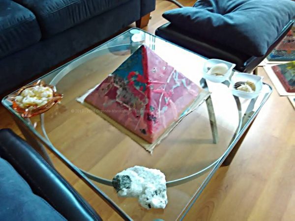Veganite Pyramid 25 Seagull v2