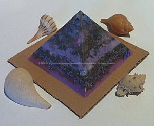 Orgone Vegan Pyramid Quartz Tourmaline 004