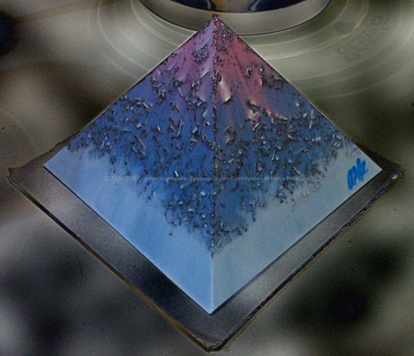 Orgone Vegan - Pyramid quartz shungit 004