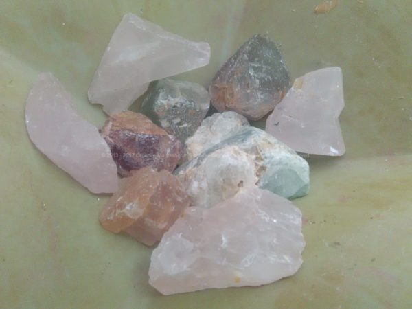 Rotterdam 24 cm pyramid, beeswax, fluorite, rose quartz, green quartz, white quartz with black tourmaline, metals.