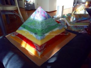 Martyrs 24 cm pyramid orgonite