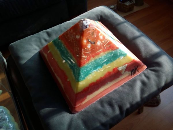 Golden Light 24 cm pyramid orgonite