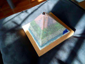 Oasis piramide orgonite 13 cm