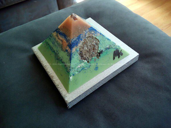 Winds of War 13 cm pyramid orgonite